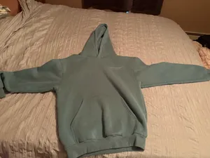 Comfrt sweatshirt  thumbnail 1