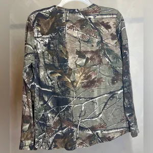 Realtree Women’s Long Sleeve V-Neck Camouflage Outdoor Enthusiast Shirt|Size:L thumbnail 2