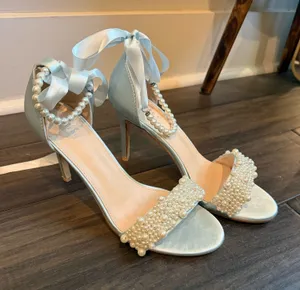 Blue pearl heels Size 9 thumbnail 1