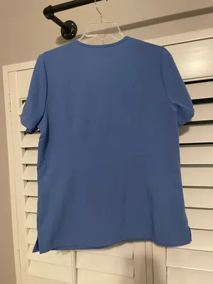 FIGS Scrub Top thumbnail 2