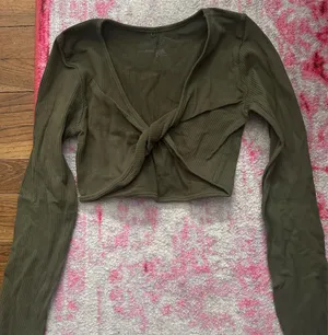 Garage Long Sleeve Crop Top thumbnail 1