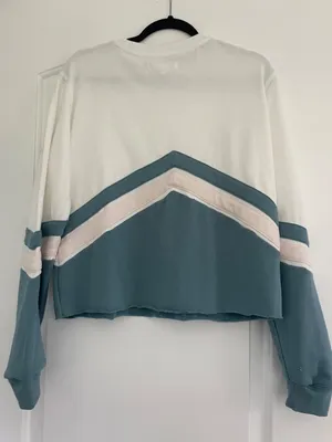 New Spiritual Gangster Varsity Cropped Cream Chevron Sweatshirt Size L thumbnail 5