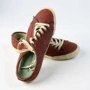 Seavees Shoes Sneaker Womens Sz 8.5 Monterey Varsity Red‎ Suede Perforated thumbnail 1