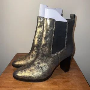 Lauren Ralph Lauren Mylah Metallic Chelsea Booties‎ Women 9.5 Bronze Gold NEW thumbnail 3