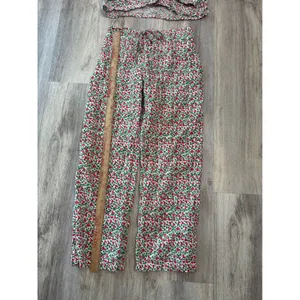 Roller Rabbit Roberta Christmas Holly Berry Size Small Womens Pajamas Set thumbnail 10