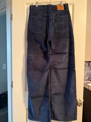 Levi’s Ribcage Wide-Leg Jeans Corduroy thumbnail 4