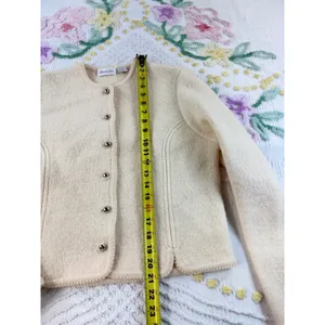 Vintage Distinction Cream 100% Wool Button‎ Front Cardigan Jacket Silver Buttons thumbnail 5