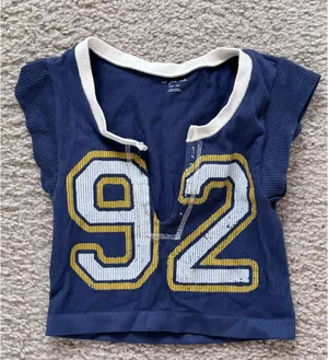Urban Outfitters Top thumbnail 2