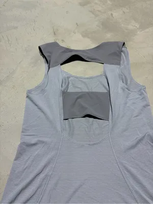 Lululemon Women’s Light Gray Sleeveless Active Tank Top thumbnail 3