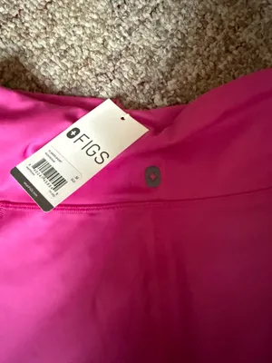 Figs Women's Bright Pink Biker Shorts medium thumbnail 6
