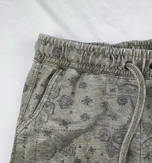 NEW Shorts Green Size M thumbnail 3