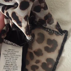 Vibe Sportwear Leopard Print Mesh Sheer Babydol Y2K Puff Sleeve Blouse Medium thumbnail 4