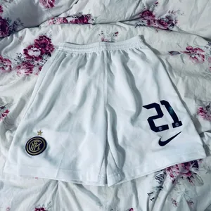 Adidas Real Madrid Women’s Soccer Kit thumbnail 7