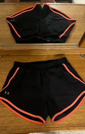 Under Armour Shorts thumbnail 1