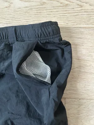 Columbia Black Shorts Women’s Large thumbnail 2
