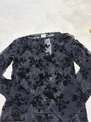 Abercrombie & fitch NWT Sheer Black Floral Long-Sleeve Top small MSRP$50 thumbnail 2