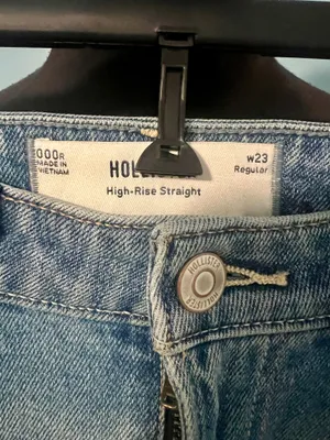 Hollister High Rise Straight Jeans, Size 000R/23 thumbnail 3