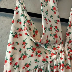 ⭐️Nasty Gal white, pink and red rose print maxi dress with halter size 2 thumbnail 6