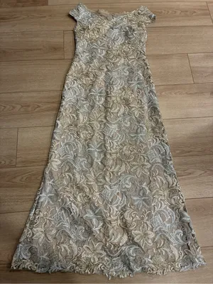 Tadashi Shoji Women’s Lace Off the Shoulder Maxi Formal Dress Metallic Size S thumbnail 2