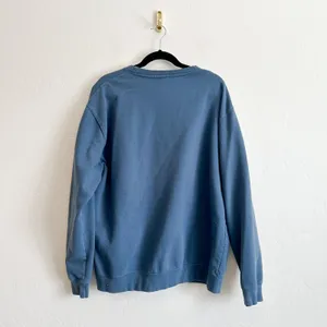Parks Project Estes Park Embroidered Fleece Crewneck Sweatshirt in Blue thumbnail 3