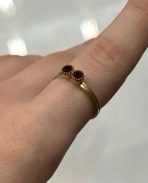Elegant Gold and Red Gemstone Ring thumbnail 1