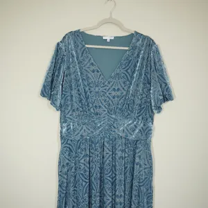 Baltic Born Size 2X Esmeralda Slate Blue Burnout Velvet Maxi Dress V-Neck Floral thumbnail 2