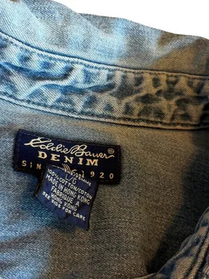 Eddie Bauer Light Wash Blue Chambray Button Down Shirt Overshirt Large Women's thumbnail 2