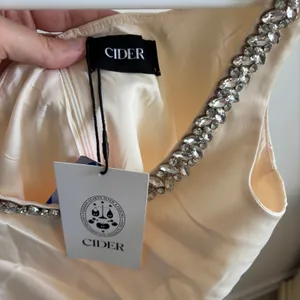Cider NWT Women's Vintage Style Cream Satin Midi Dress Scoop Embellished Neck S thumbnail 5