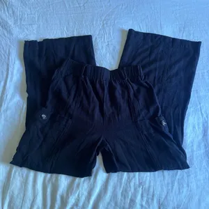 Illa Illa black linen blend cargo pocket wide leg pants size small thumbnail 2