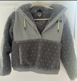 Patagonia XS heart fleece pullover jacket thumbnail 1