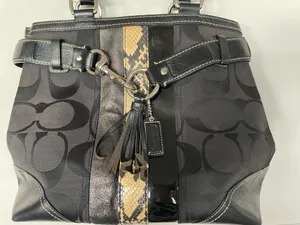 Vintage COACH HAMPTONS BLACK SIGNATURE C PYTHON STRIPE TOTE Big Logo thumbnail 4