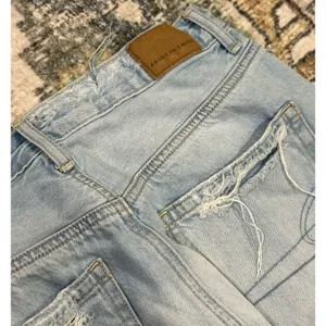 American Eagle Mom Straight Ripped Jean Blue Size 4 thumbnail 6