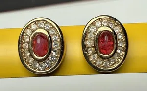 Small Christian Dior Red Glass & Rhinestone Clip-on Clip On Gold Tone Signed thumbnail 1