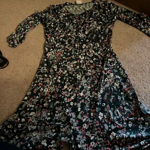 Kaileigh small floral dress‎ thumbnail 4