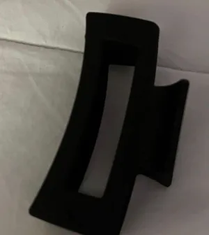 Black hair claw clip thumbnail 1