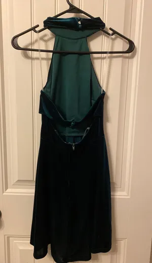 Boutique green velvet halter dress thumbnail 2