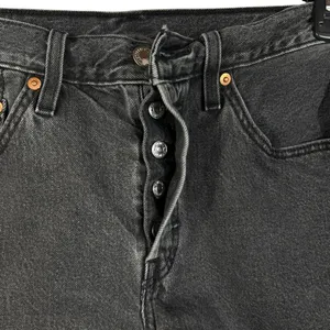 Levi’s 501 SZ W27 Jean Shorts Button-Fly Mid-Rise Frayed Hems Pockets Black Wash thumbnail 2