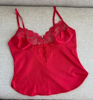 80s Vintage Maidenform Cami Slip Red Lace Trim Lingerie Coquette Glam Romantic thumbnail 1