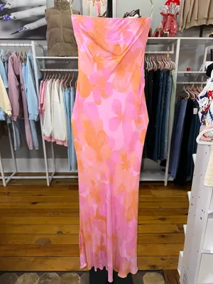 Princess Polly Maxi Dress Floral strapless thumbnail 3