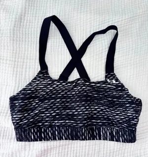 Women's Under Armour Sports Bra XL Black White Crossback Adjustable Straps thumbnail 1