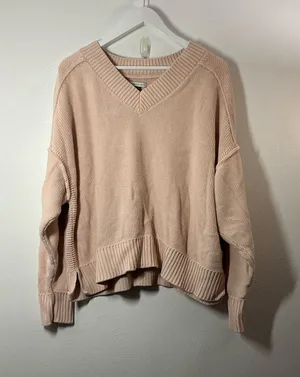 American Eagle Outfitters Soft Blush V-Neck Sweater Size XL thumbnail 1