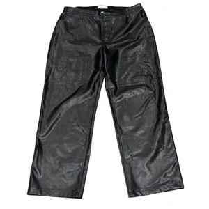 Abercrombie & Fitch‎ Black 90s Relaxed High-Rise Curvy Love Faux Leather Pant 18 thumbnail 2