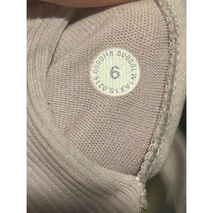 Lululemon‎ Ebb to Street Tank Top Light Purple Ribbed Racerback Built in Bra 6 thumbnail 7