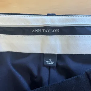 Ann Taylor Dark Navy Wool Blend Straight Leg Dress Pants Trousers Size 6 Career thumbnail 6
