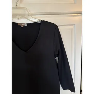 Judy P Black Microfiber V-Neck 3/4 Sleeve Tunic Top Size Medium Made in USA thumbnail 3