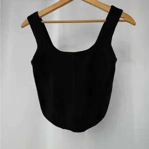 House of Harlow 1960‎ Square Neck Cropped Structured Tank Top in Black Size XS thumbnail 2