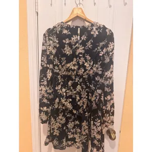Lulu’s Womens Floral Print Wrap Mini Dress Small thumbnail 6