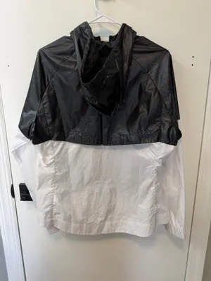 Nike Windrunner Windbreaker Jacket thumbnail 2