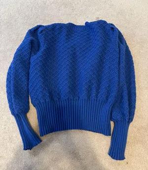 Blue Sweater Size L thumbnail 2