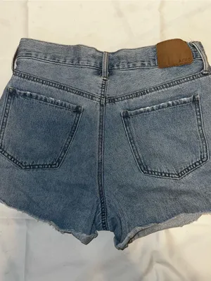 Aeropostale Light Blue Distressed Denim Mom Shorts High Rise Frayed Hem Size 10 thumbnail 2